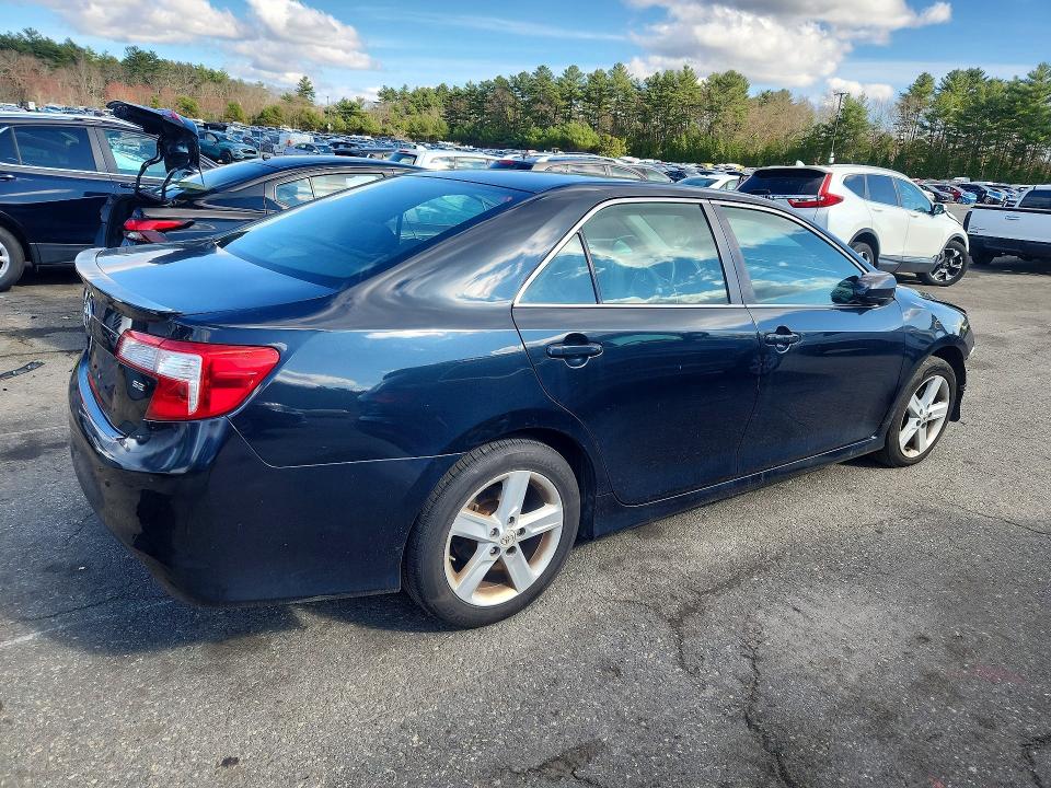 48933656 :رقم المزاد ، 4T1BF1FK1CU124230 vin ، 2012 Toyota Camry مزاد بيع
