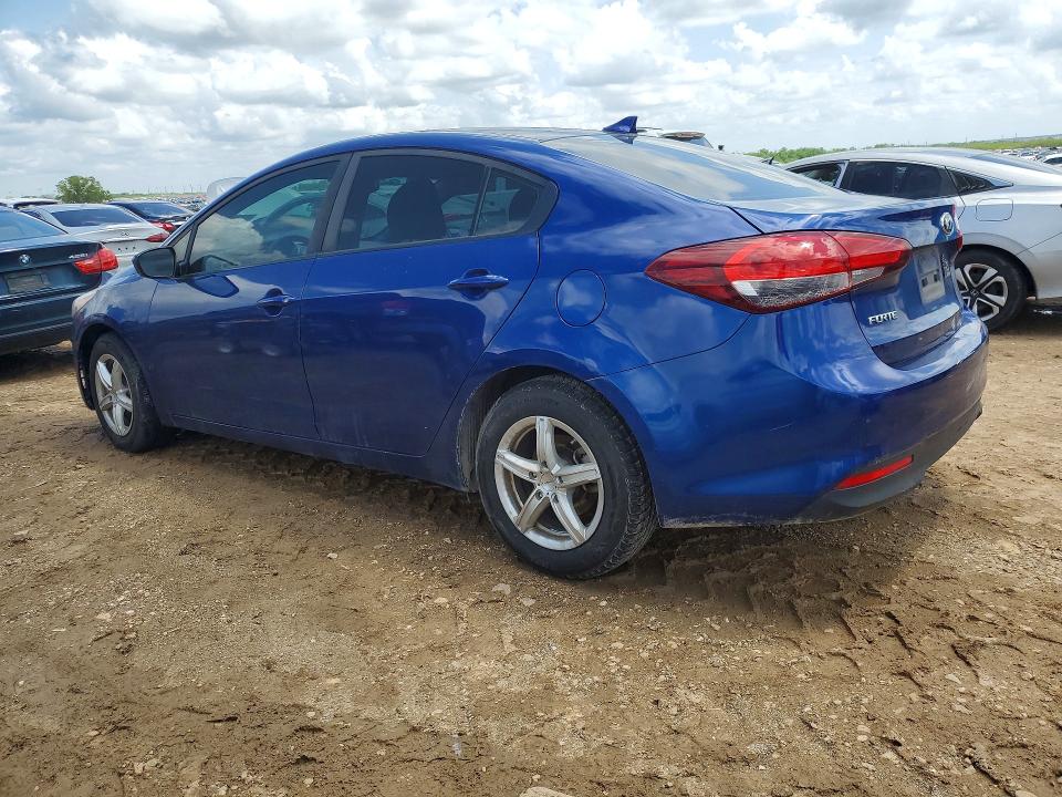 2017 Kia Forte მანქანა იყიდება აუქციონზე, vin: 3KPFK4A76HE136143, აუქციონის ნომერი: 50702466