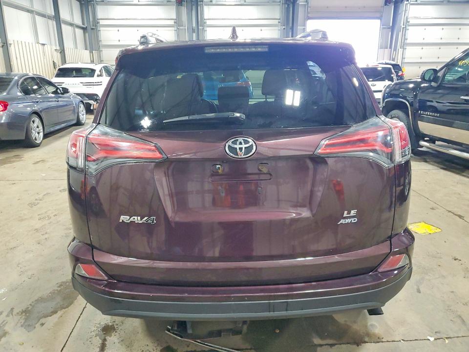 48199116 :رقم المزاد ، 2T3BFREV2HW637222 vin ، 2017 Toyota Rav4 مزاد بيع