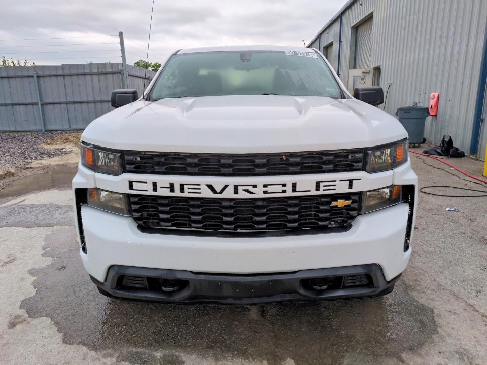 50707876 :رقم المزاد ، 1GCRYAEF3LZ300442 vin ، 2020 Chevrolet Silverado مزاد بيع