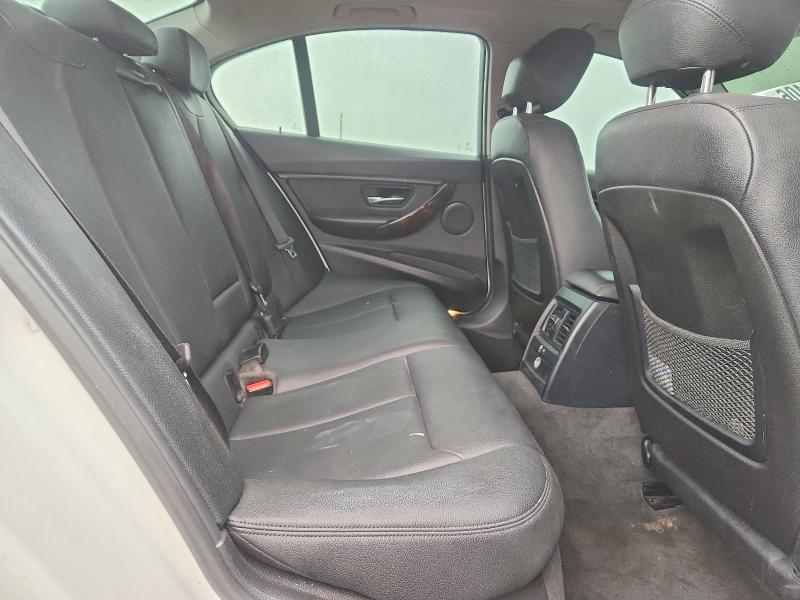 52083406 :رقم المزاد ، WBA3B5G51FNS16213 vin ، 2015 Bmw 328 مزاد بيع