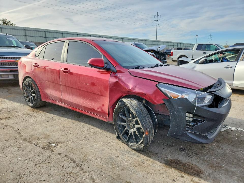 49501576 :رقم المزاد ، 3KPA24AD8ME403146 vin ، 2021 Kia Rio مزاد بيع
