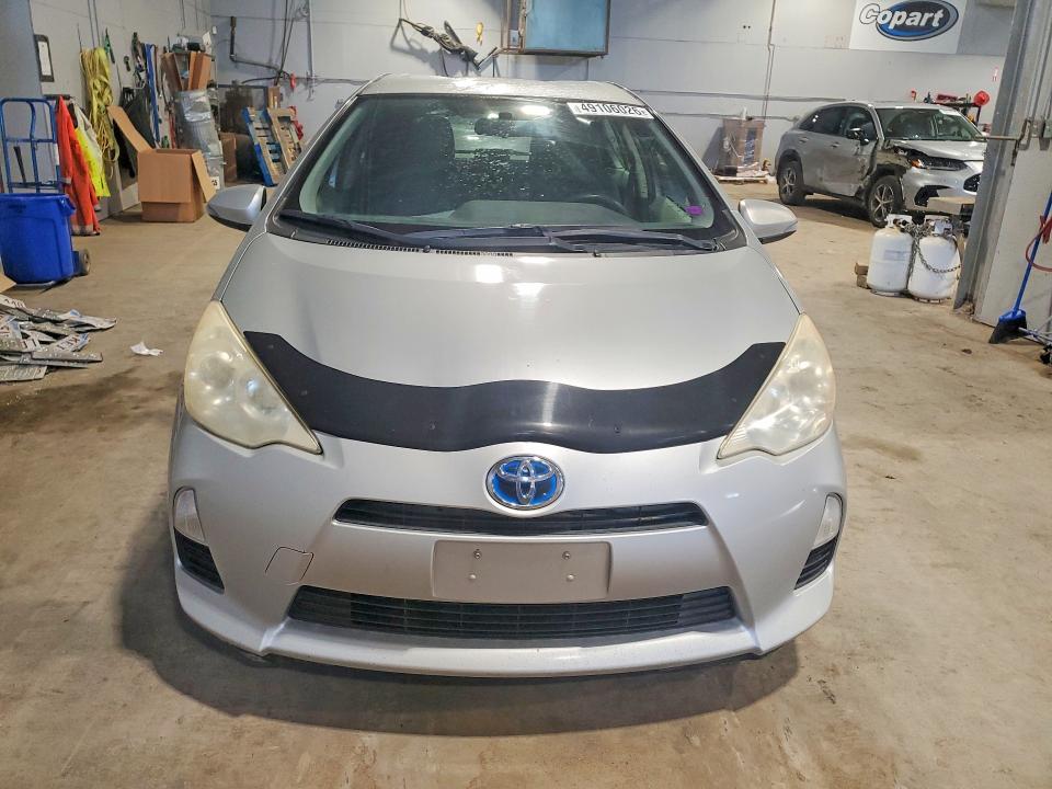 Продаж на аукціоні авто 2012 Toyota Prius C, vin: JTDKDTB36C1000928, номер лоту: 49106026
