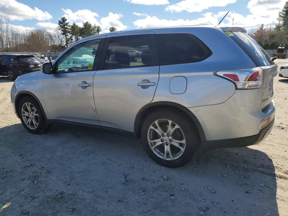 Продаж на аукціоні авто 2015 Mitsubishi Outlander, vin: JA4AZ3A38FZ003358, номер лоту: 49186816