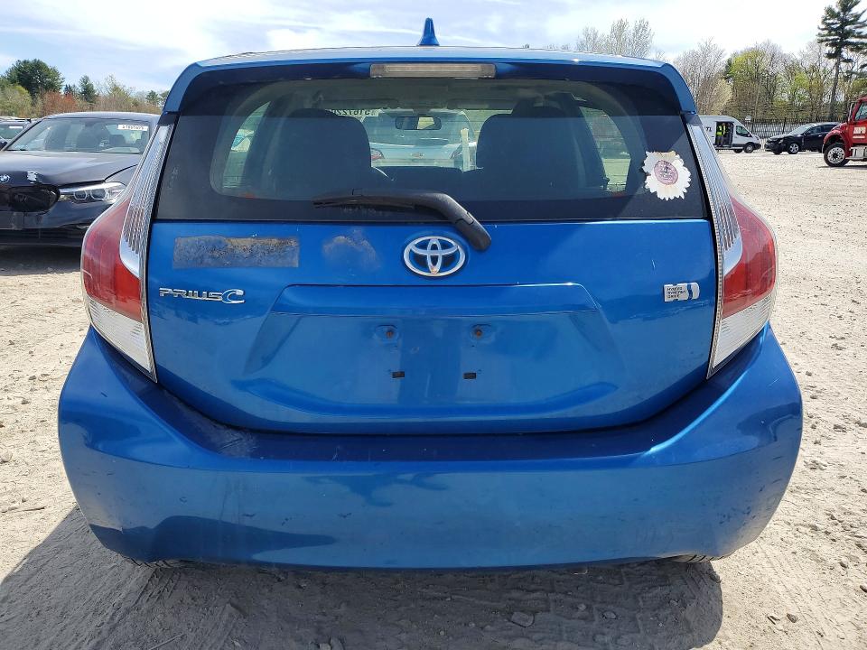 51672206 :رقم المزاد ، JTDKDTB30F1101824 vin ، 2015 Toyota Prius C مزاد بيع