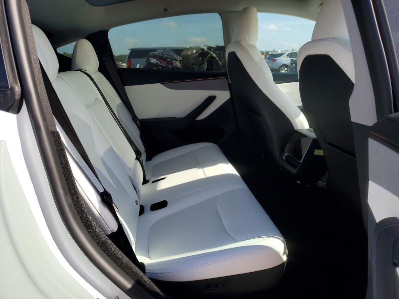49377076 :رقم المزاد ، 7SAYGDED6TA461775 vin ، 2026 Tesla Model Y مزاد بيع