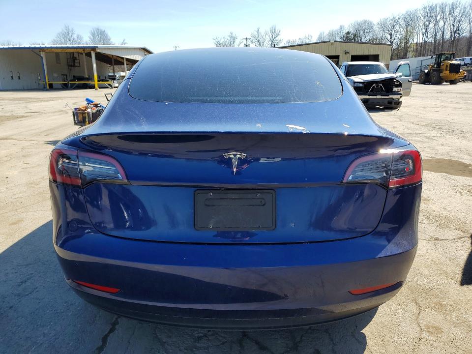 Продажа на аукционе авто 2023 Tesla Model 3, vin: 5YJ3E1EAXPF687764, номер лота: 49112116