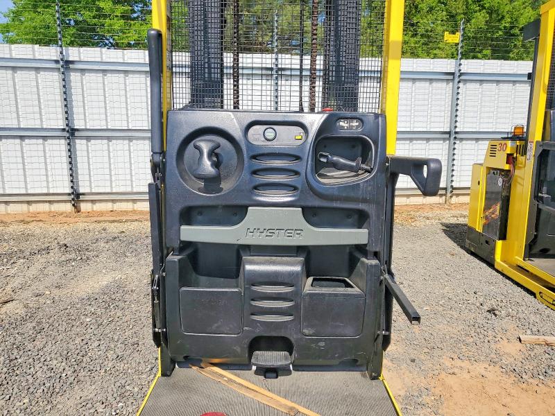 49659926 :رقم المزاد ، G118N01678Z vin ، 2000 Hyster Unknown مزاد بيع