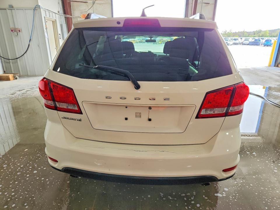 48662386 :رقم المزاد ، 3D4PG1FG5BT561775 vin ، 2011 Dodge Journey مزاد بيع
