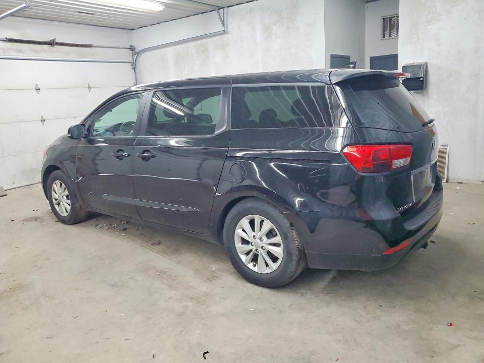 50571156 :رقم المزاد ، KNDMB5C1XH6217786 vin ، 2017 Kia Sedona مزاد بيع
