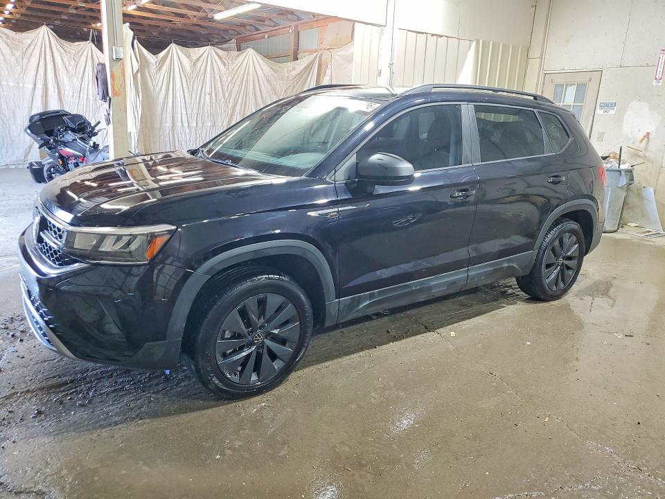 Продаж на аукціоні авто 2022 Volkswagen Taos, vin: 3VVAX7B28NM047015, номер лоту: 51006586