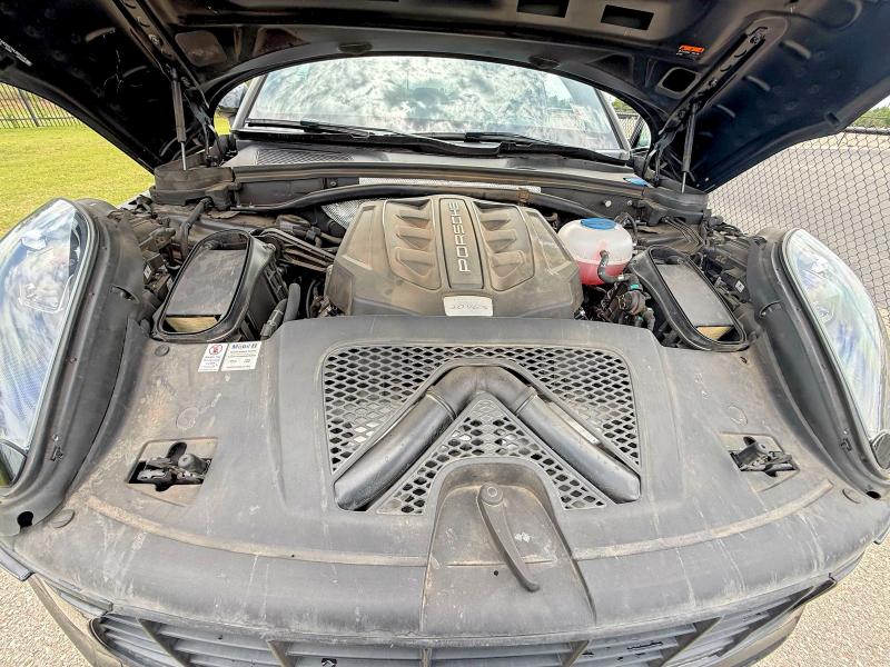 52023836 :رقم المزاد ، WP1AB2A51JLB33403 vin ، 2018 Porsche Macan مزاد بيع