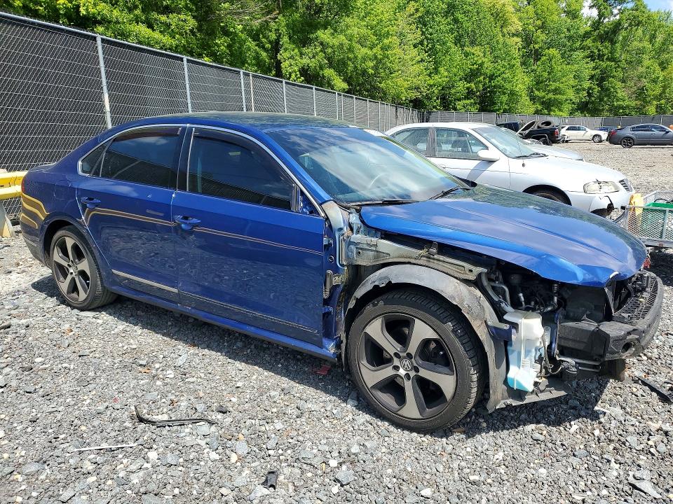 51069076 :رقم المزاد ، 1VWAT7A33HC021946 vin ، 2017 Volkswagen Passat مزاد بيع