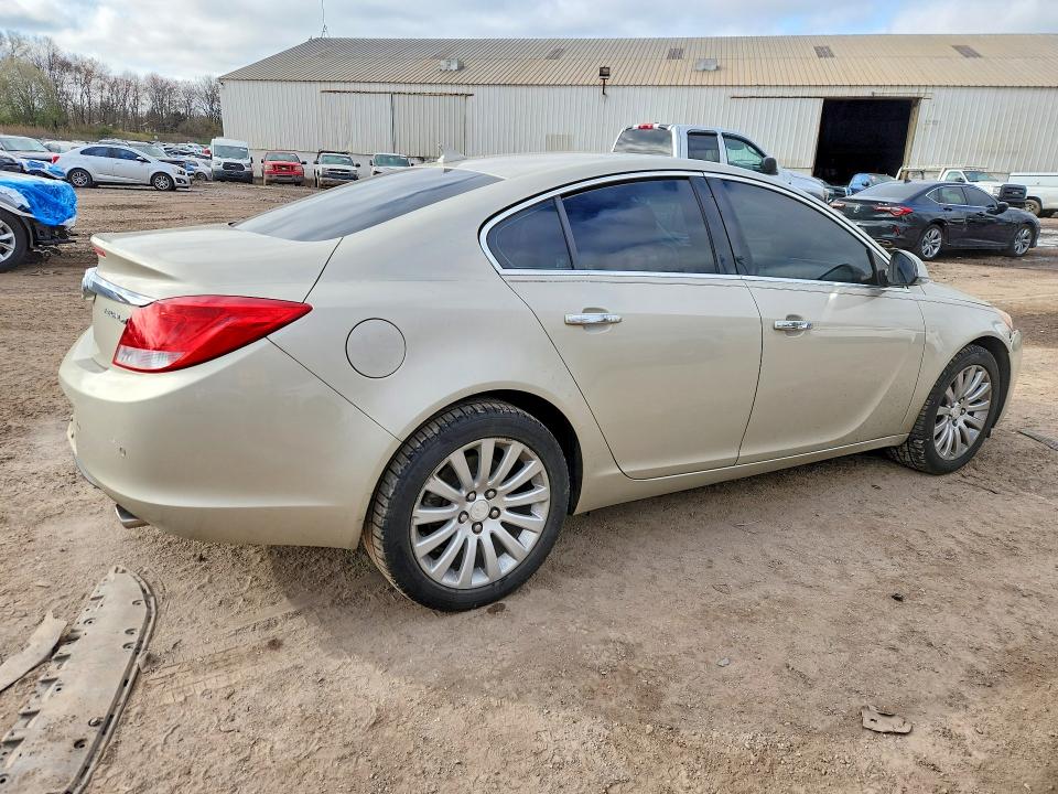 49073726 :رقم المزاد ، 2G4GS5EV1D9216585 vin ، 2013 Buick Regal مزاد بيع