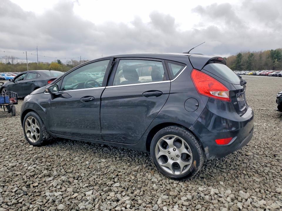 52052026 :رقم المزاد ، 3FADP4FJ5BM124260 vin ، 2011 Ford Fiesta مزاد بيع