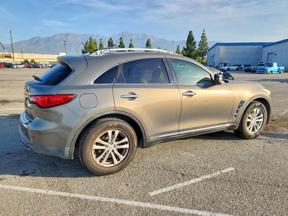 50418576 :رقم المزاد ، JN8AS1MU2BM710390 vin ، 2011 Infiniti Fx35 مزاد بيع
