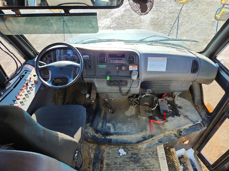 Продажа на аукционе авто 2010 Freightliner Saf-t-liner C2, vin: 4UZABRDU9ACAR1381, номер лота: 75958645