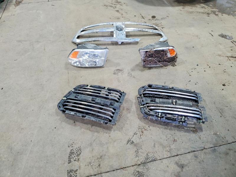 49565076 :رقم المزاد ، 1C6RR7GT7DS688229 vin ، 2013 Ram 1500 مزاد بيع