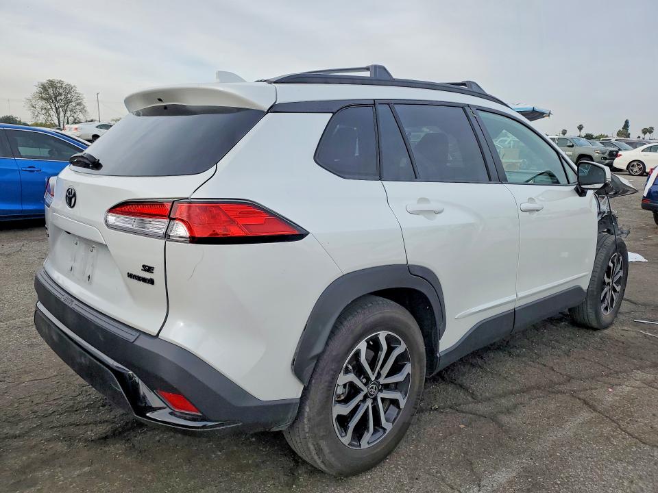 2024 Toyota Corolla Cross Hybrid მანქანა იყიდება აუქციონზე, vin: 7MUFBABG4RV038433, აუქციონის ნომერი: 50150946