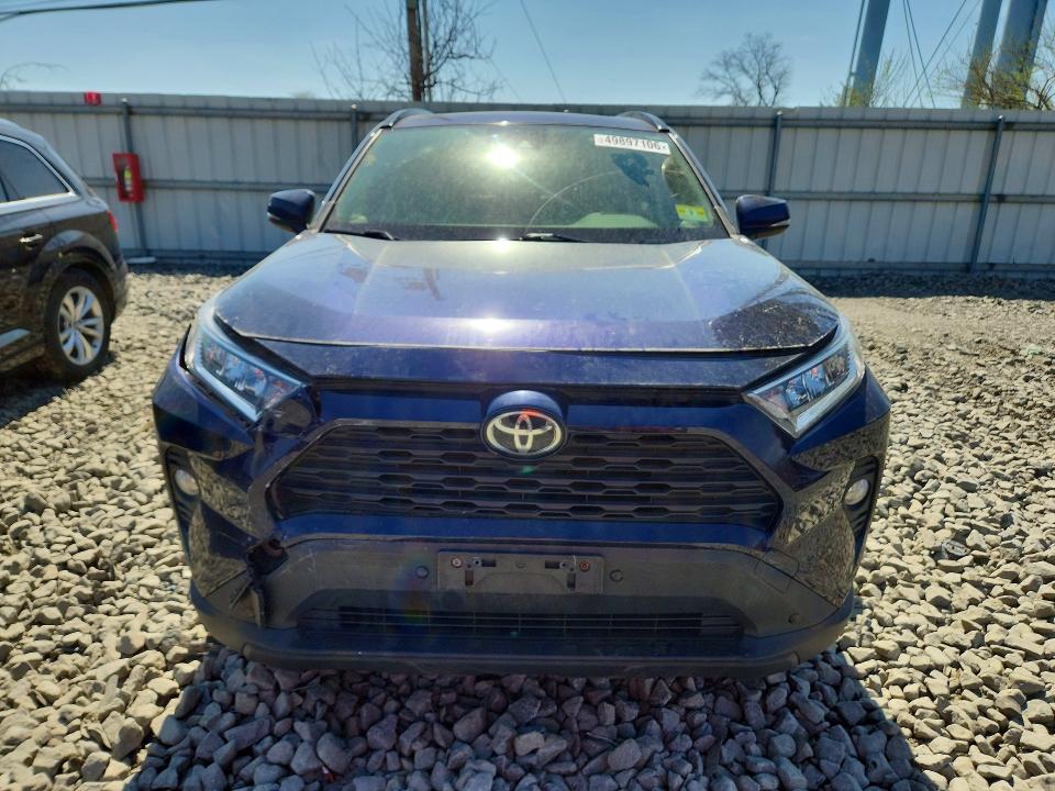 Продажа на аукционе авто 2019 Toyota Rav4, vin: JTMP1RFV7KJ002263, номер лота: 49897106