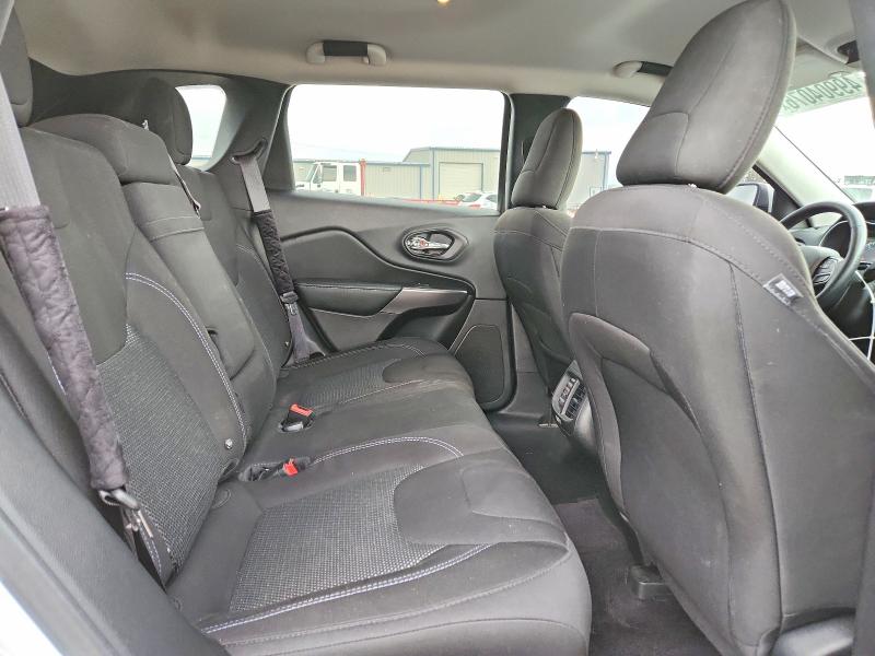 49904076 :رقم المزاد ، 1C4PJLCBXKD164801 vin ، 2019 Jeep Cherokee مزاد بيع
