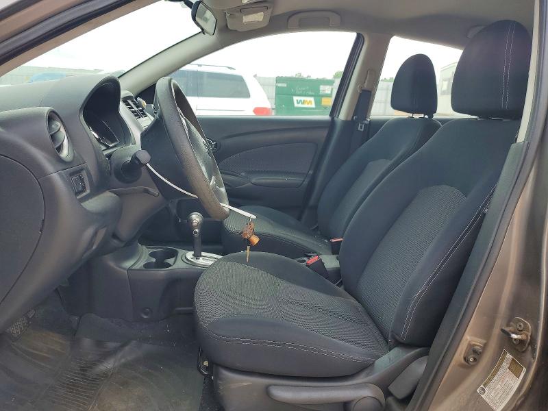 50418076 :رقم المزاد ، 3N1CN7AP7FL827317 vin ، 2015 Nissan Versa مزاد بيع