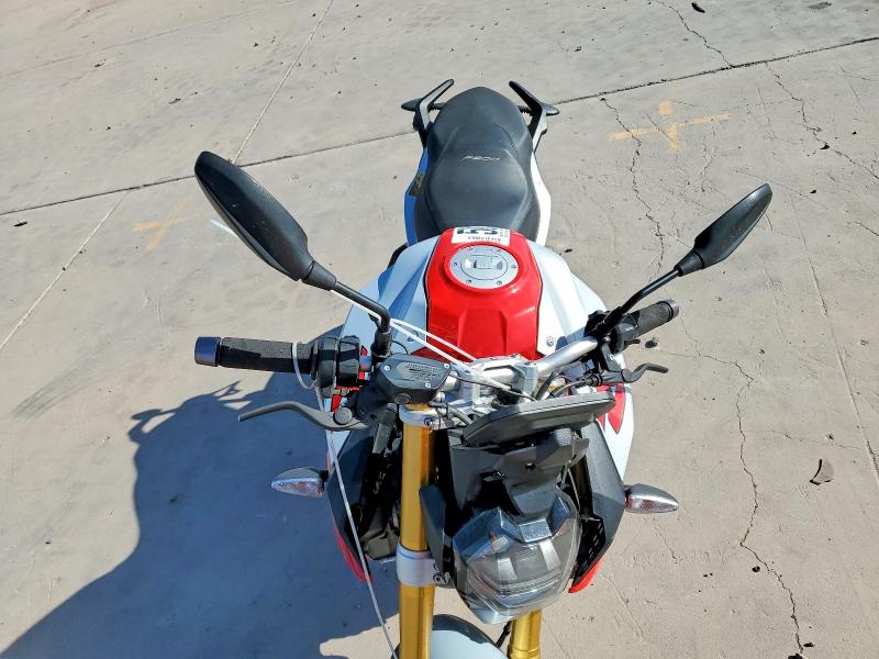 50187056 :رقم المزاد ، WB10K1302LZ691069 vin ، 2020 Bmw F 900 مزاد بيع