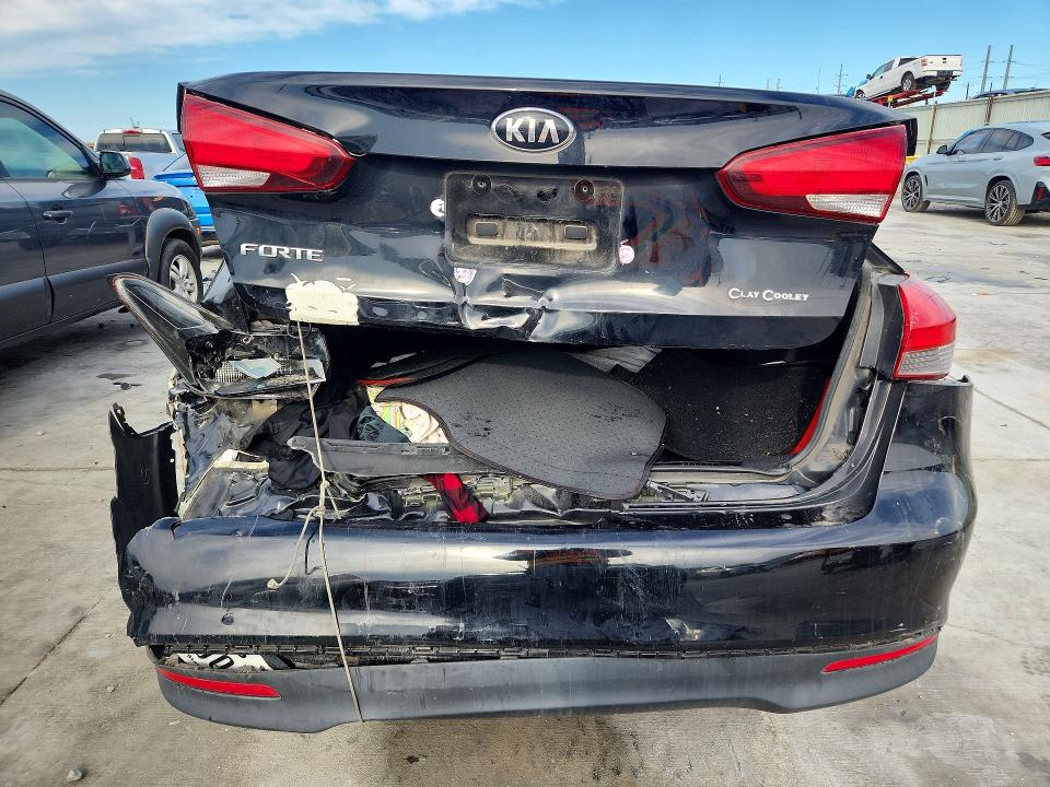 Продажа на аукционе авто 2018 Kia Forte, vin: 3KPFK4A7XJE236672, номер лота: 48569516