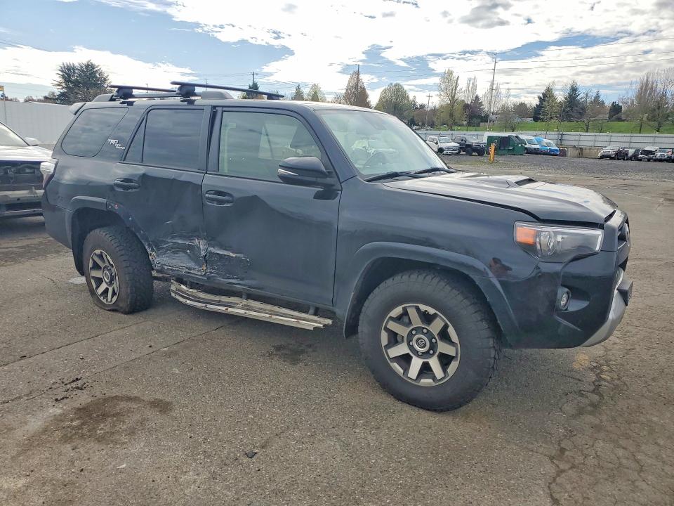 48701856 :رقم المزاد ، JTERU5JR1R6269815 vin ، 2024 Toyota 4runner مزاد بيع
