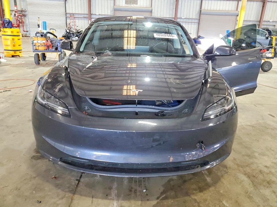 48992686 :رقم المزاد ، 5YJ3E1EA4SF904878 vin ، 2025 Tesla Model 3 مزاد بيع