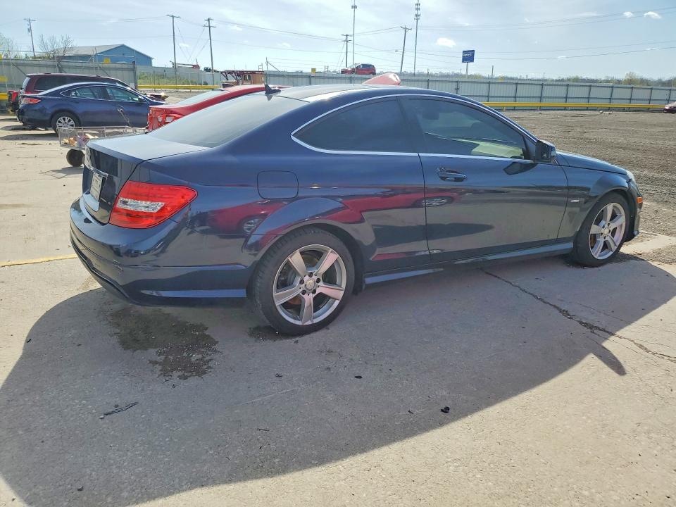 Продажа на аукционе авто 2012 Mercedes-benz C, vin: WDDGJ4HB7CF772706, номер лота: 48041906