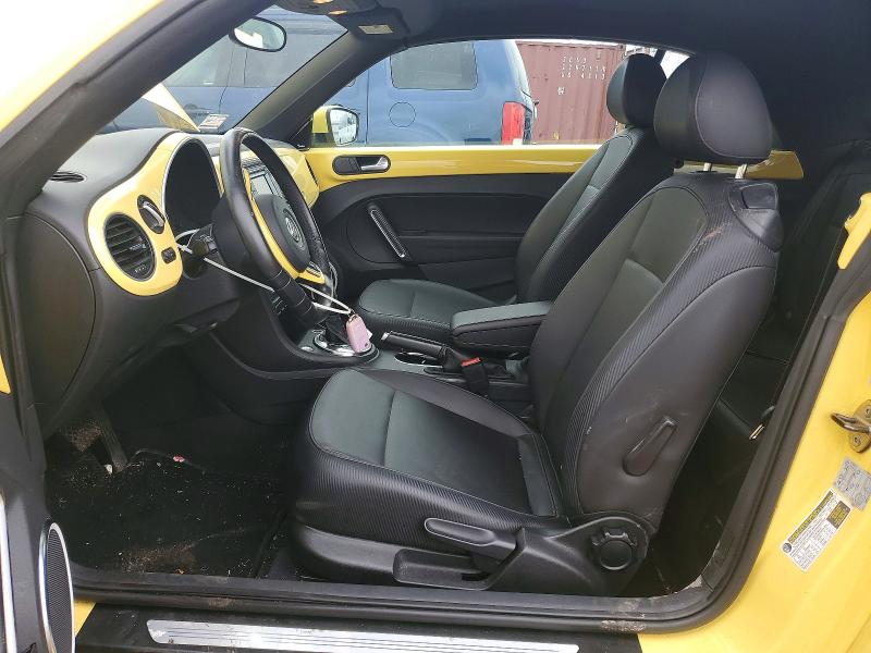 51572316 :رقم المزاد ، 3VW5P7AT2DM806425 vin ، 2013 Volkswagen Beetle مزاد بيع