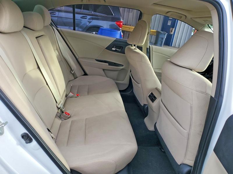49574886 :رقم المزاد ، 1HGCR2F77GA034025 vin ، 2016 Honda Accord مزاد بيع