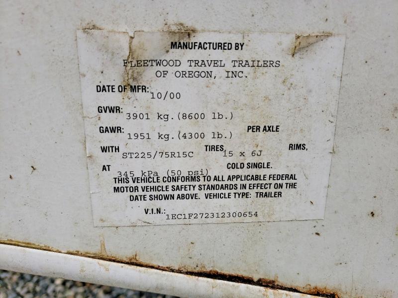 49478146 :رقم المزاد ، 1EC1F272312300654 vin ، 2001 Fleetwood Prowler Travel Trail مزاد بيع