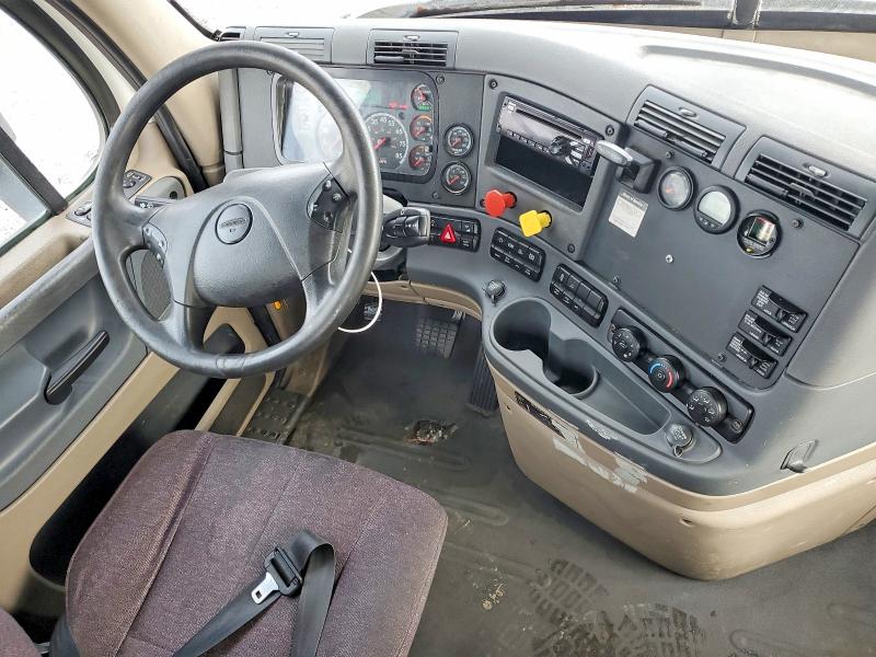 Продаж на аукціоні авто 2018 Freigliner Cascadia 125, vin: 1FUJGEDRXJLJR9654, номер лоту: 51856336