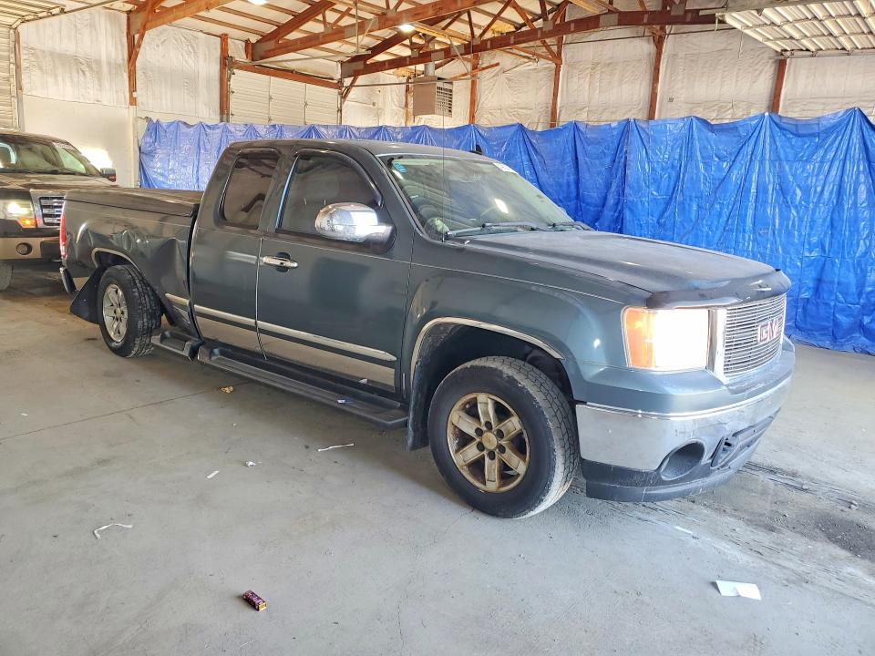 49604746 :رقم المزاد ، 2GTEC19J771611625 vin ، 2007 Gmc New Sierra مزاد بيع