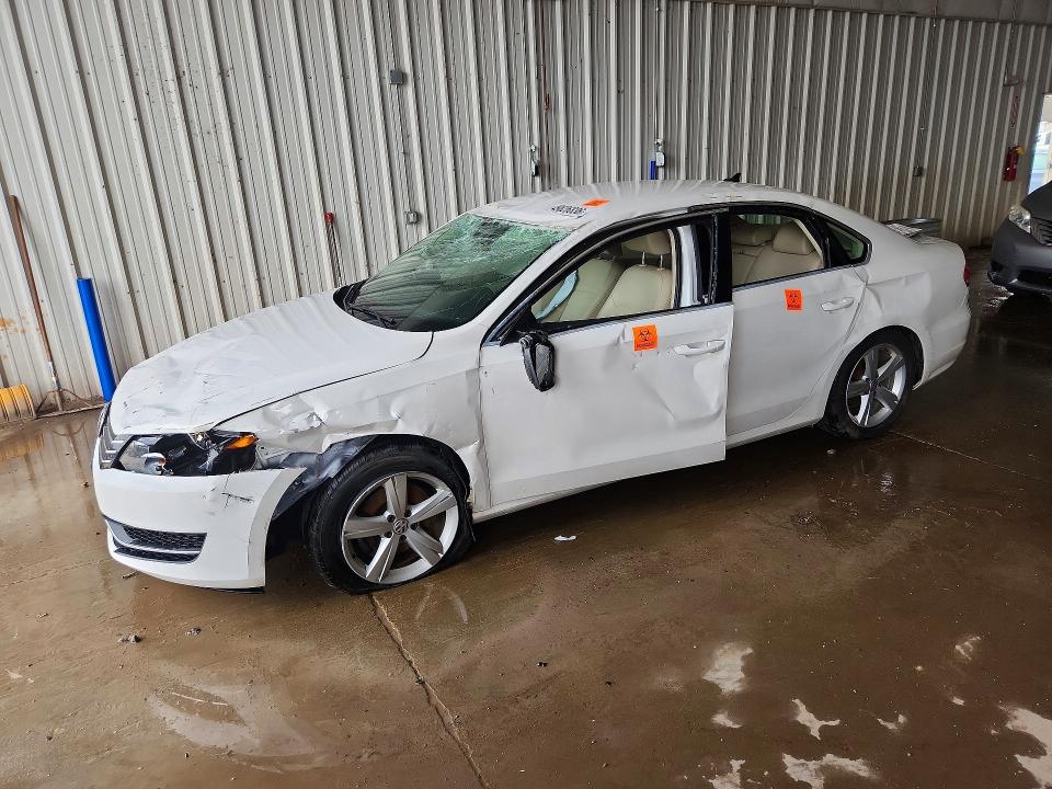 Auction sale of the 2015 Volkswagen Passat, vin: 1VWBS7A34FC023662, lot number: 49826836