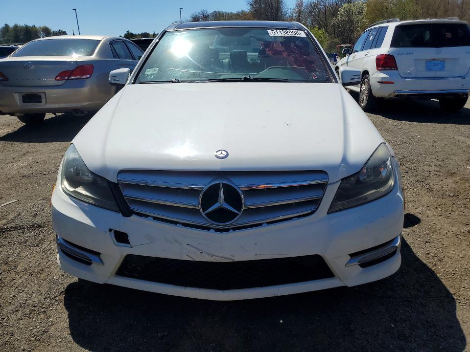 Продажа на аукционе авто 2013 Mercedes-benz C, vin: WDDGF8AB6DR246408, номер лота: 51138906