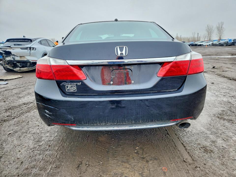 49923686 :رقم المزاد ، 1HGCR2F81FA803089 vin ، 2015 Honda Accord مزاد بيع