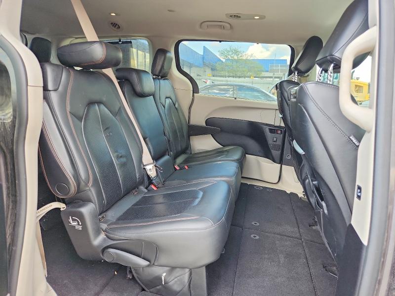 50072876 :رقم المزاد ، 2C4RC1EG6HR578440 vin ، 2017 Chrysler Pacifica مزاد بيع
