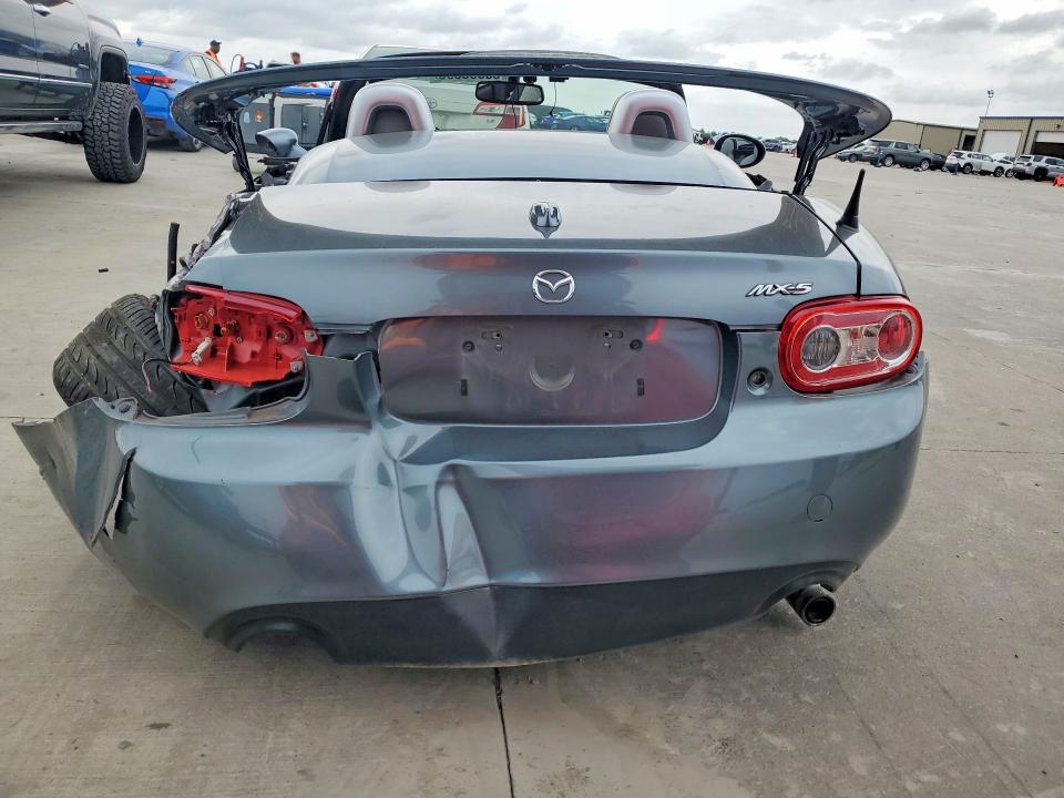 2011 Mazda Mx-5 Miata მანქანა იყიდება აუქციონზე, vin: JM1NC2PF8B0217074, აუქციონის ნომერი: 50096596
