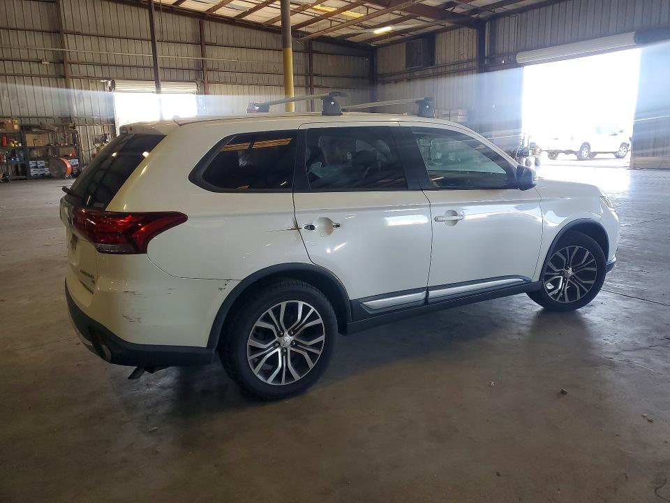 Продаж на аукціоні авто 2016 Mitsubishi Outlander, vin: JA4AZ3A39GZ006805, номер лоту: 49707556