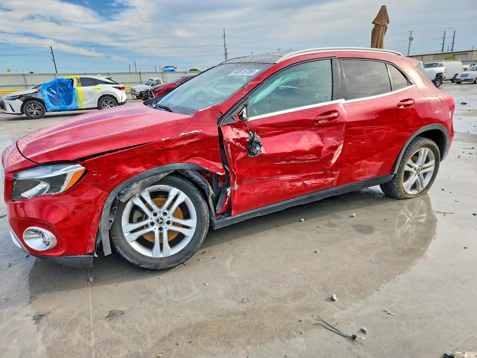 48615786 :رقم المزاد ، WDCTG4EB5JJ437377 vin ، 2018 Mercedes-benz Gla مزاد بيع