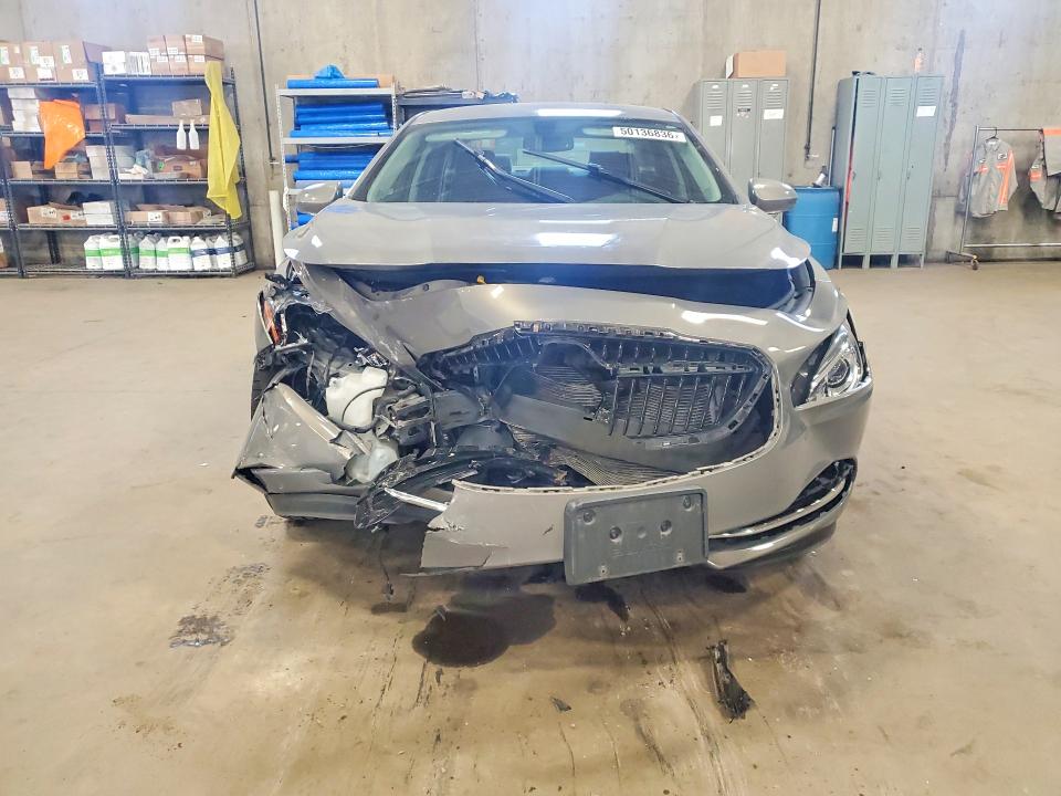 50136836 :رقم المزاد ، 1G4ZP5SS8HU187308 vin ، 2017 Buick Lacrosse مزاد بيع