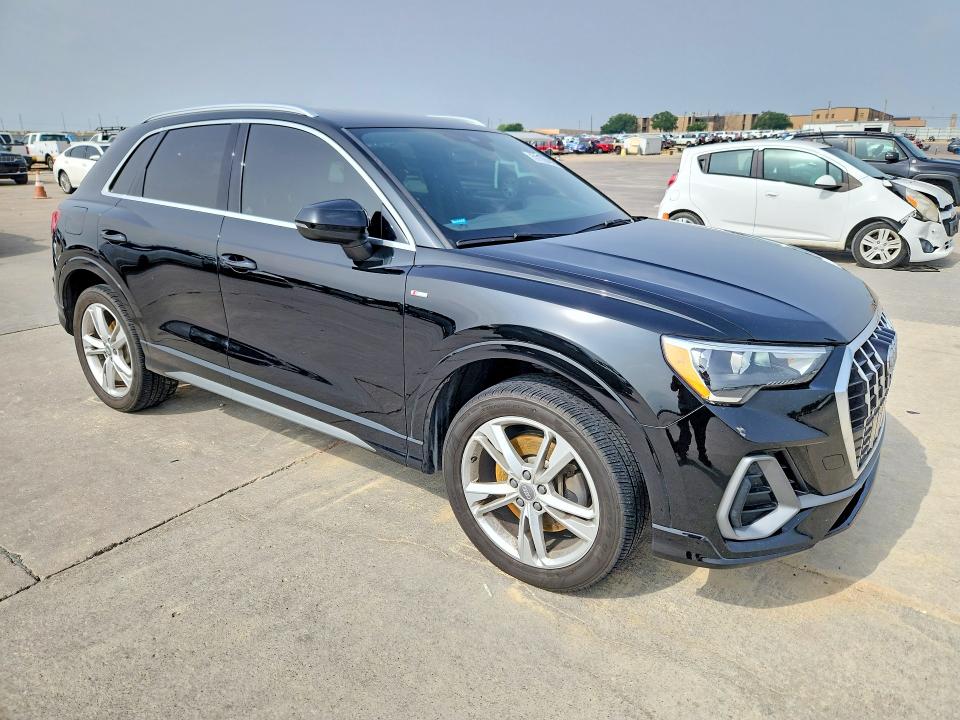 Продажа на аукционе авто 2020 Audi Q3, vin: WA1DECF36L1077180, номер лота: 51128446