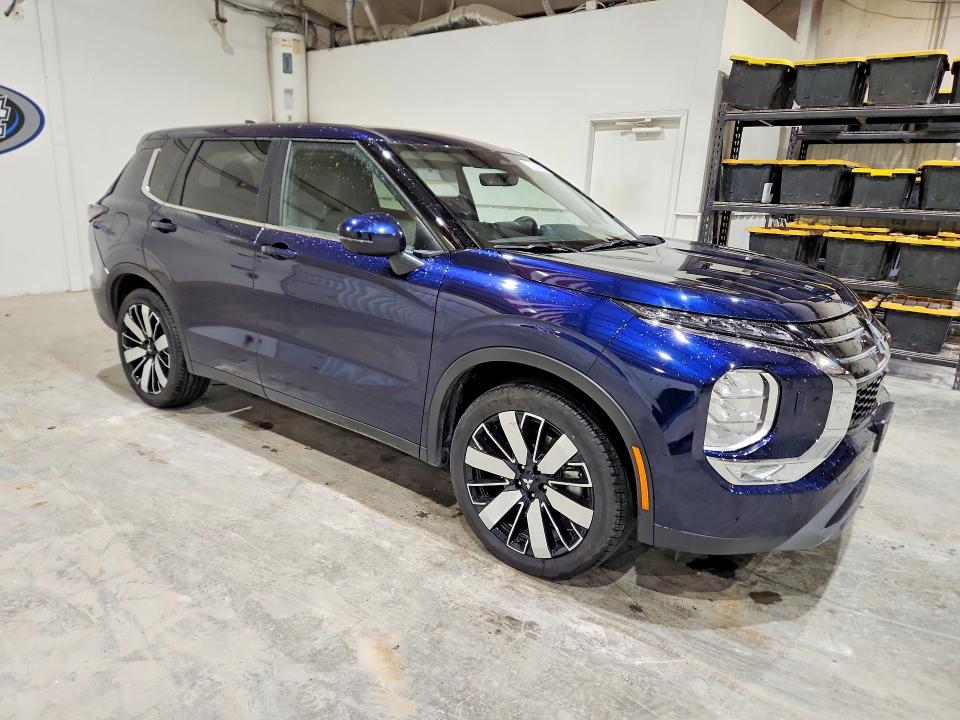 Продаж на аукціоні авто 2025 Mitsubishi Outlander, vin: JA4J4VA83SZ045579, номер лоту: 49682576