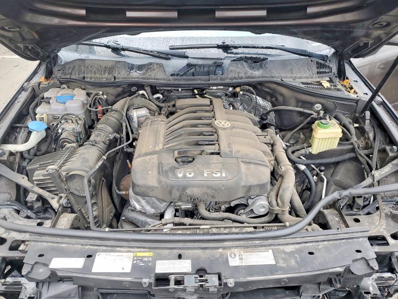 48290146 :رقم المزاد ، WVGEF9BP6GD012879 vin ، 2016 Volkswagen Touareg مزاد بيع