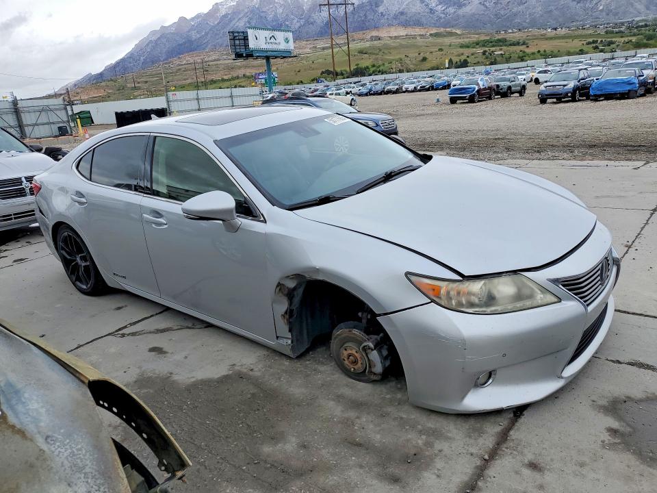 50177666 :رقم المزاد ، JTHBW1GG5D2008023 vin ، 2013 Lexus Es مزاد بيع