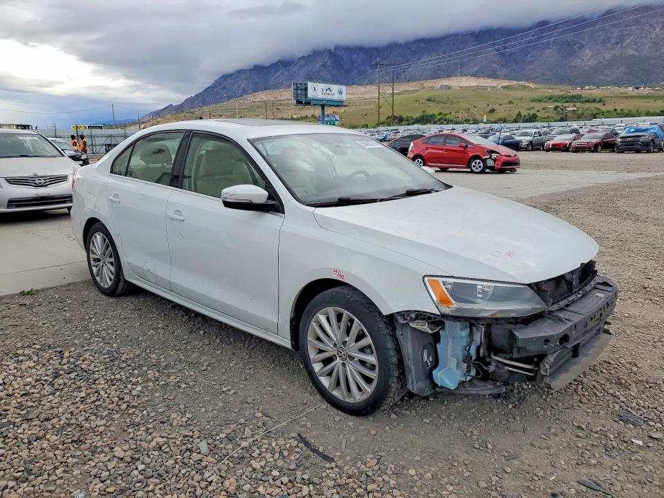 50433776 :رقم المزاد ، 3VWD17AJ1FM404393 vin ، 2015 Volkswagen Jetta مزاد بيع