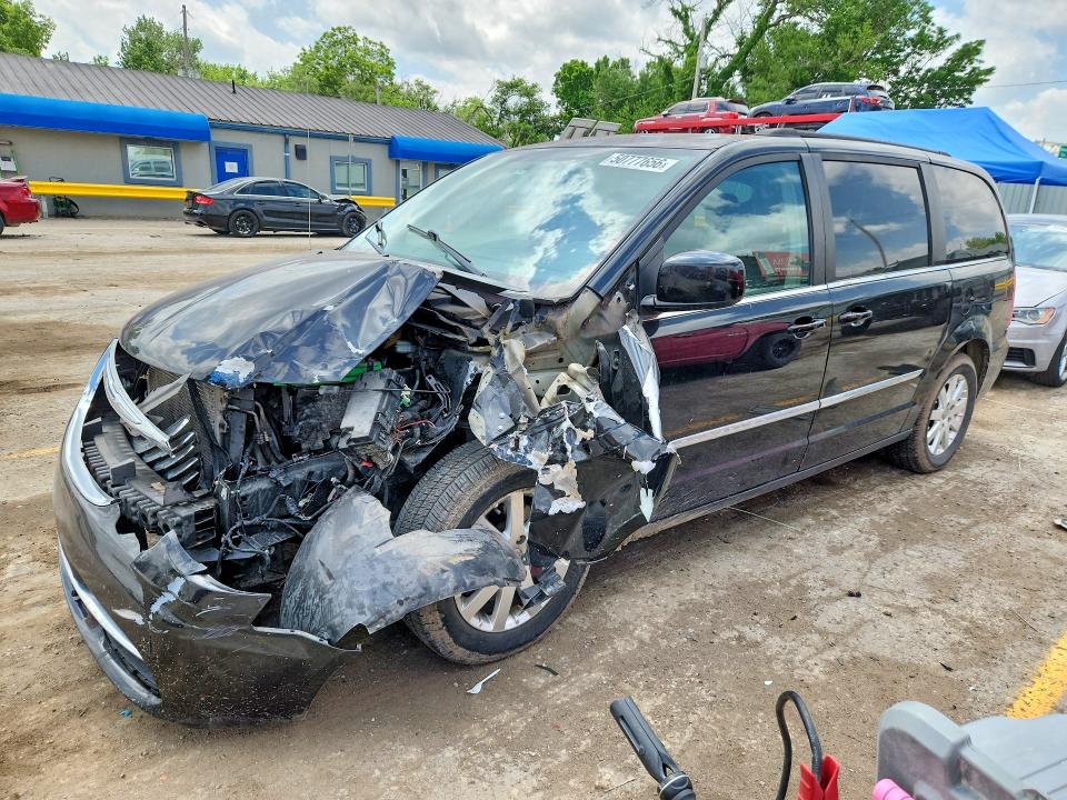 50777656 :رقم المزاد ، 2C4RC1BG4GR212978 vin ، 2016 Chrysler Town & Country مزاد بيع